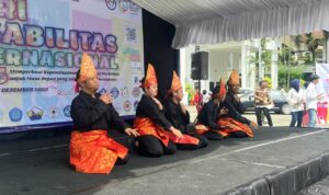 Para Penyadang disabilitas saat ikut memeriahkan hari disabilitas 2025,Foto/Adi Wirman