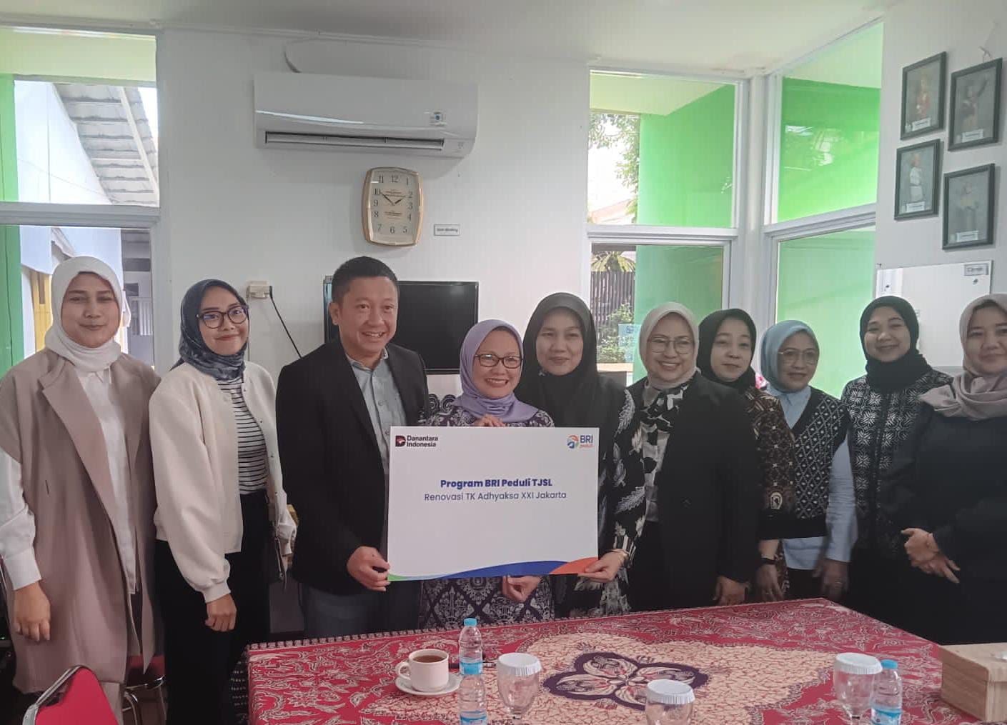 BRI BO Jakarta Warung Buncit yaitu berupa renovasi TK Adhyaksa XXI Jakarta, Foto/Istimewa BRI BO Jakarta Warung Buncit yaitu berupa renovasi TK Adhyaksa XXI Jakarta, Foto/Istimewa