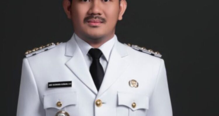 Bupati Bekasi Ade Kuswara Kunang, Foto/Instagram Ade Kuswara Kunang