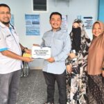 Ikatan Alumni bersama Pesantren Terpadu Daaruttaqwa saat memberikan bantuan, Foto/Istimewa