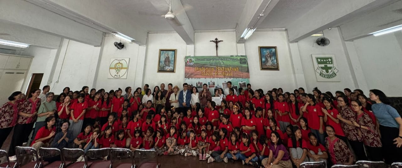 Foto bersama komunitas Alumni USU Jabodetabek Peduli (AUJP), Foto/Istimewa