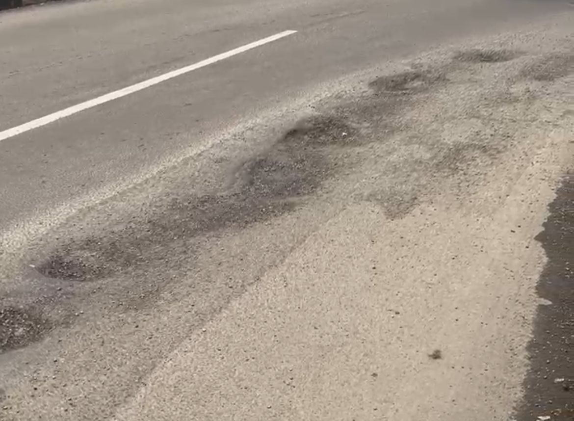 Kondisi Jalan berlobang di Kota Bogor, Foto/Adi Wirman