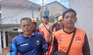 Tim rescue BPBD Kota Bogor saat mengevakuasi bocah hanyut di Sungai Cisadane Gunung Batu, Kota Bogor, Foto/Istimewa