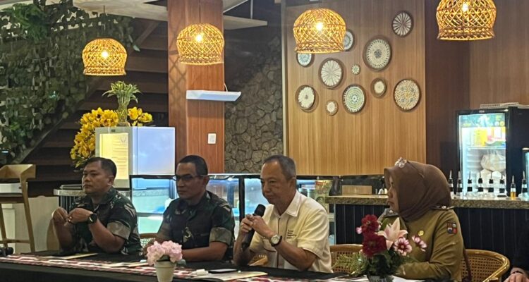 Ketua Panitia CGM 2026, Arifin Himawan, bersama Kasresm Suryakencana 061 dan perwakilan Pemkot Bogor, Foto/Adi Wirman