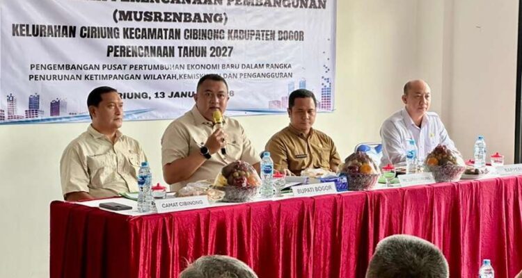 Bupati Bogor, Rudy Susmanto saat menghadiri musrembang di Ciriung, Cibinong Bogor, Foto/Diskominfo Kabupaten Bogor