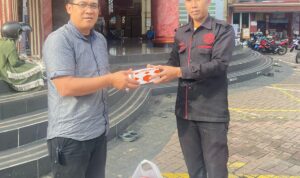 BRI Depok saat memberikan bantuan, Foto/Istimewa