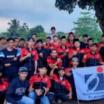 keluarga besar BPK Oi Kota Bogor saat membagikan takjil, Foto/istimewa