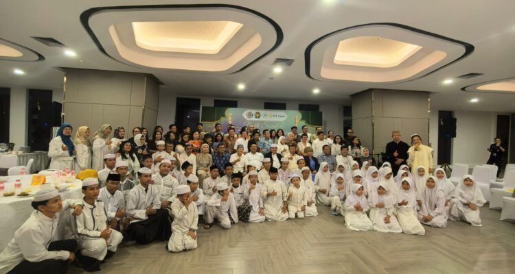 Alumni USU Jabodetabek Peduli (AUJP) kembali menggelar kegiatan sosial tahunan berupa buka puasa bersama anak yatim di NT Tower, Pulomas, Jakarta pada Rabu (11/3/2026), kemarin, Foto/Istimewa