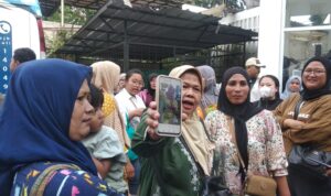 Warga mengaku kecewa dengan sistem penukaran uang di kegiatan Ramadan Fest 2026 di Balaikota Bogor, Foto/Maya Melania