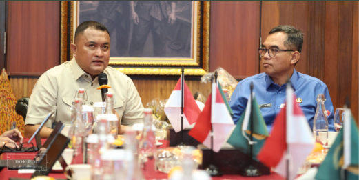 Bupati Bogor, Rudy Susmanto bersama Sekda,Ajat Jatnika Bupati Bogor, Rudy Susmanto bersama Sekda,Ajat Jatnika