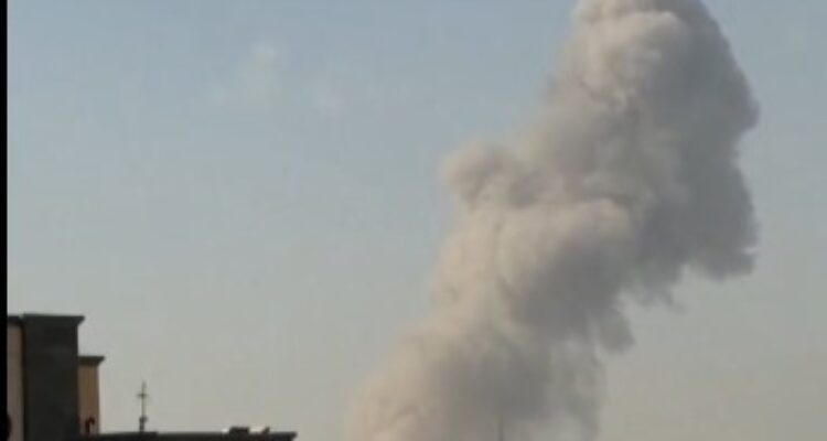 Kupalan asap pasca penyerangan AS dan Israel ke Iran, Foto/Isitimewa