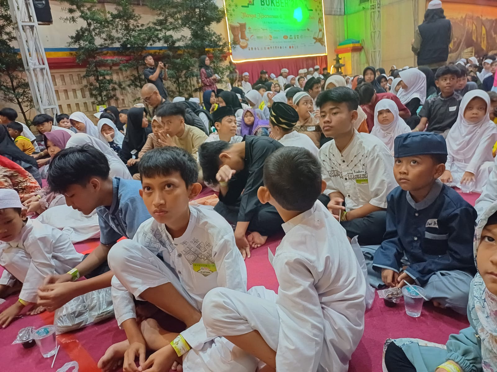Sejumlah anak Yatim di Kota Bogor saat mengikuti Buka puasa bersama yang berlangsung di Vihara Dhanagun, Foto/Isitimewa