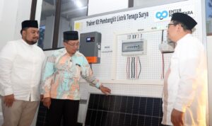 program Wakaf Energi dari Yayasan Pesantren Islam Al Azhar resmi berkolaborasi dengan Sedekah Energi yang diinisiasi MOSAIC, Foto/Isitmewa