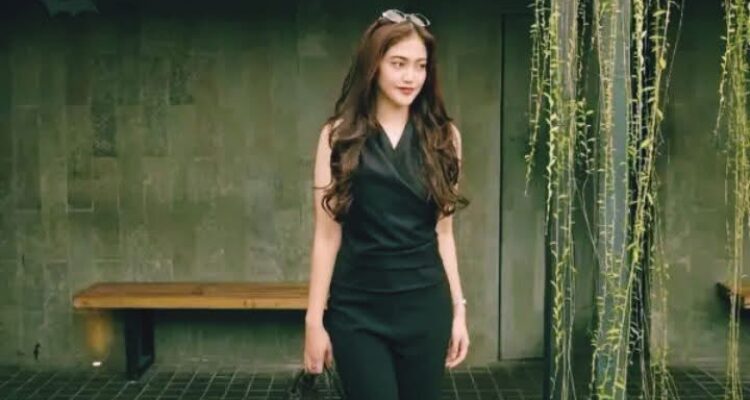 selebgram Ruce Nuenda, Foto/Isitimewa