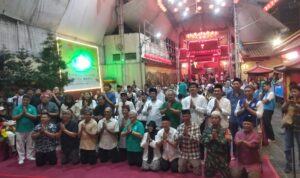 Vihara Dhanagun bekerja sama dengan PGB (Persatuan Gerak Badan) Peduli Bangau Putih menggelar aksi sosial buka puasa bersama 200 penyandang disabilitas, Foto/Maya Melania