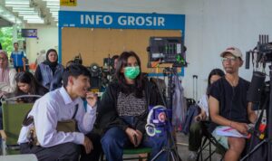 Naya Anindita resmi ‘pecah telur’ sebagai sutradara blockbuster, Foto/Isitmewa Naya Anindita resmi ‘pecah telur’ sebagai sutradara blockbuster, Foto/Isitmewa