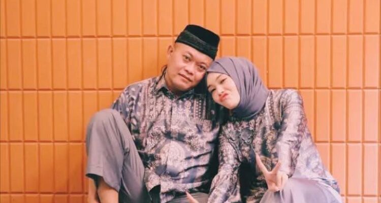 Komidian sule bersama anaknya Putri Delina, Foto/Isitimewa