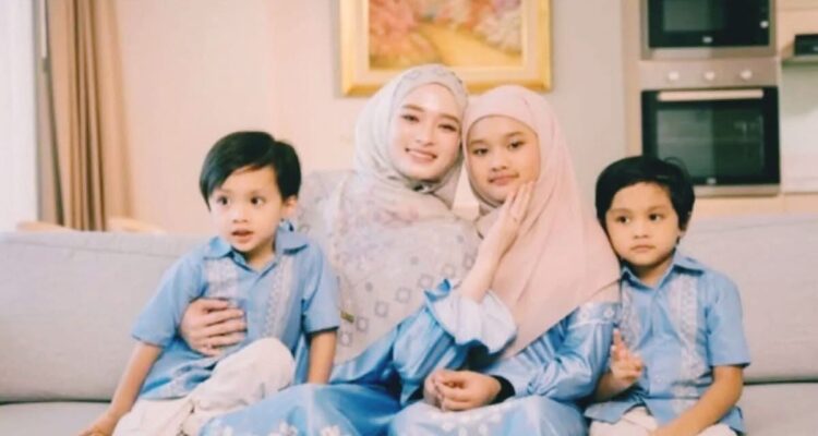 Inara Rusli bersama anak-anaknya, Foto/Isitimewa
