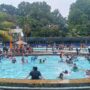 Kondisi Kolam Renang Mila Kenca saat diserbu para pegujung di waktu libur lebaran, Foto/ Maya Melania