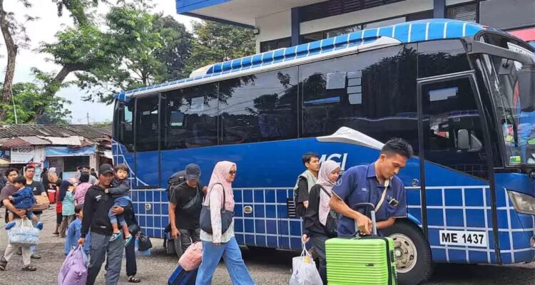 Kondisi Terminal Baranangsiang dipenuhi penumpang yang baru beres mudik, Foto/Maya Melania