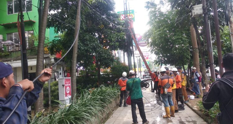 Penataan Kabel di Kota Bogor, Foto/Maya Melania