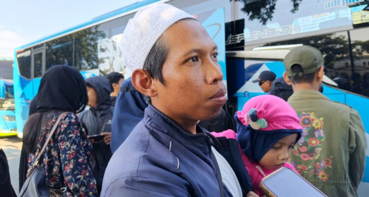 Imam Wahyudi (40), pemudik asal Leuwiliang yang ikut mudik gratis yang diselenggarakan oleh Polresta Bogor Kota, Foto/Maya Melanie