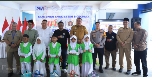 Foto bersama Bupati Bogor Rudy Susmanto, dengan PWI Kabupaten Bogor dan unsur Forkopimda, Foto/Diskominfo Kabupaten Bogor