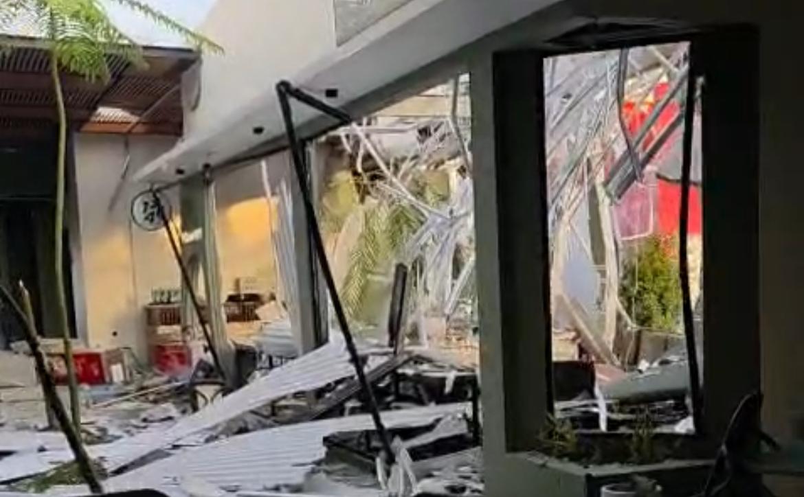 Kondisi Lapangan Fadel di Ciangsana Gunung Putri Bogor pasca Ledakan Tadi Pagi, Foto/Istimewa Kondisi Lapangan Fadel di Ciangsana Gunung Putri Bogor pasca Ledakan Tadi Pagi, Foto/Istimewa