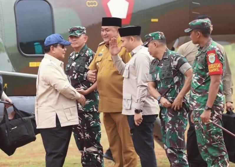 Bupati Bogor, Rudy Susmanto saat menyambut Presiden Republik Indonesia, Prabowo Subianto, Foto/Diskominfo Kabupaten Bogor
