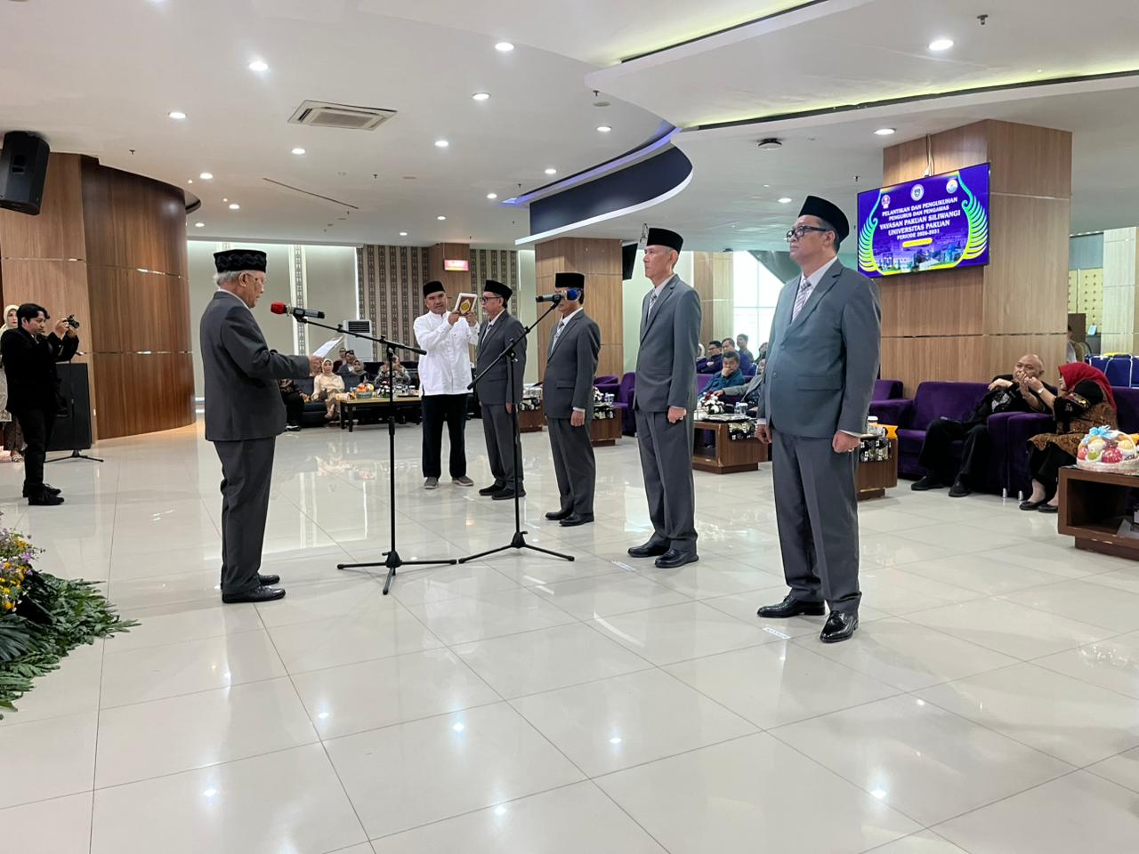 Yayasan Pakuan Siliwangi Unpak Bogor resmi memulai babak baru melalui pelantikan pengurus periode tahun 2026-2031 hari ini, Rabu 01 April 2026, Foto/Adi Wirman