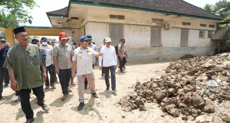 Menteri Dalam Negeri (Mendagri) sekaligus Ketua Satuan Tugas (Kasatgas) Percepatan Rehabilitasi dan Rekonstruksi Pascabencana Sumatera Muhammad Tito Karnavian saat mengunjung Aceh Tamiang, Foto/Kemendagri