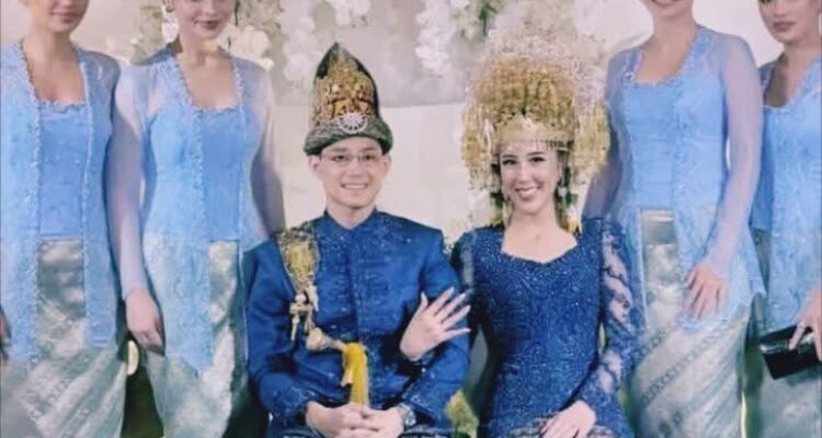 Teuku Rassya dan Cleantha Islan saat menjalankan pernikahan, Foto/Isitimewa