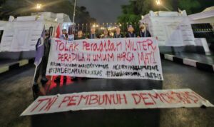 Gerakan Mahasiswa Kristen Indonesia (GMKI) Cabang Bogor menggelar aksi massa di depan Istana Kepresidenan Bogor, Foto/Isitmewa Gerakan Mahasiswa Kristen Indonesia (GMKI) Cabang Bogor menggelar aksi massa di depan Istana Kepresidenan Bogor, Foto/Isitmewa