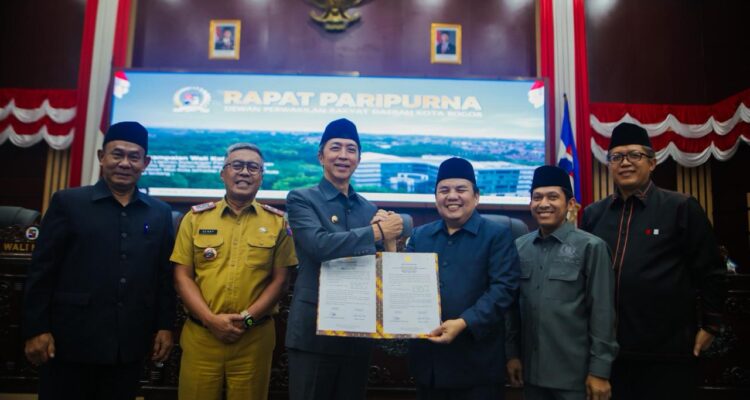 Wali Kota Bogor, Dedie A. Rachim menyampaikan Laporan Keterangan Pertanggungjawaban (LKPJ) Tahun 2025 dalam rapat paripurna, Foto/DIskominfo Kota Bogor