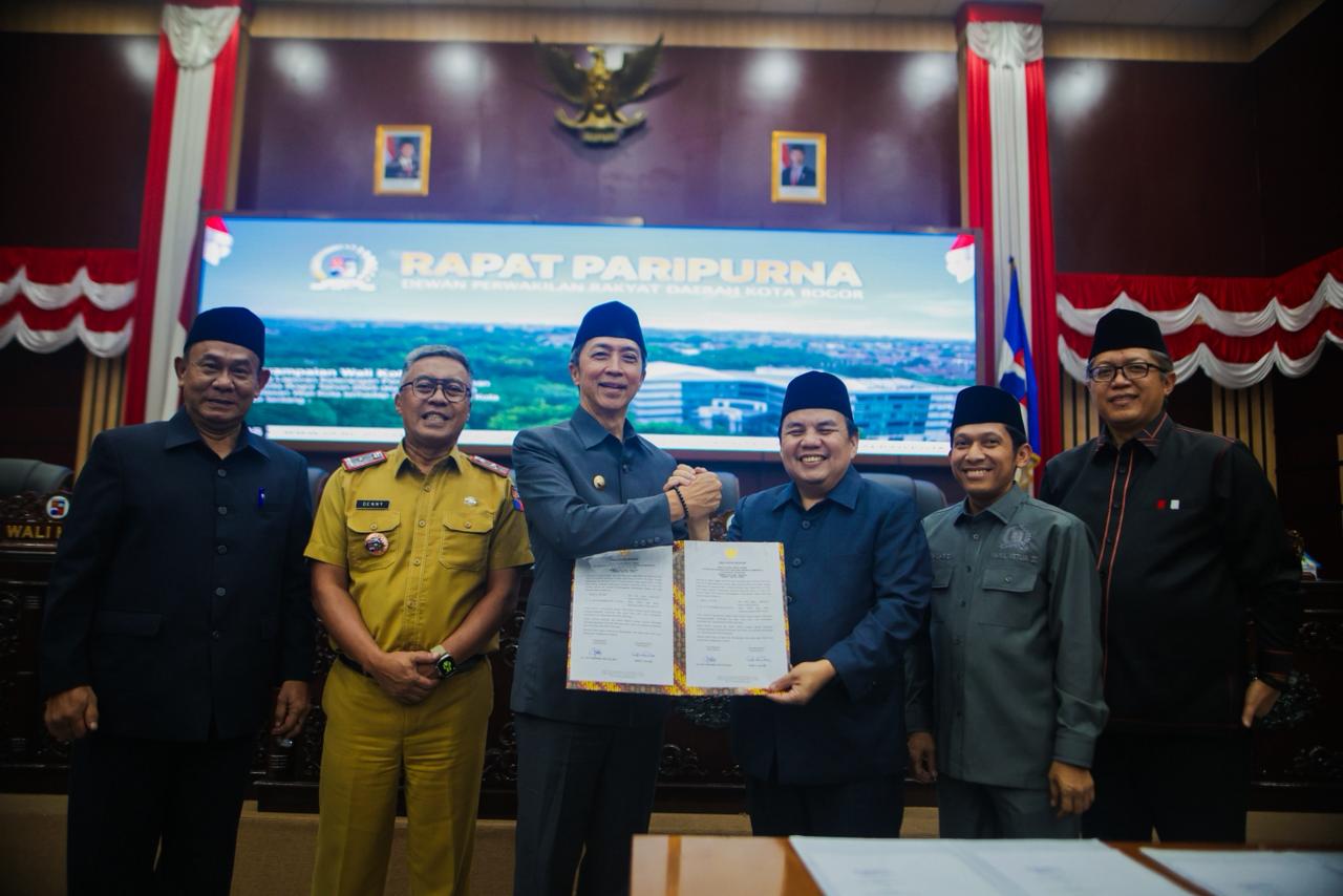 Wali Kota Bogor, Dedie A. Rachim menyampaikan Laporan Keterangan Pertanggungjawaban (LKPJ) Tahun 2025 dalam rapat paripurna, Foto/DIskominfo Kota Bogor