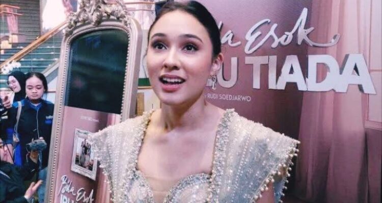 Lulu Tobing, Foto/Isitmewa