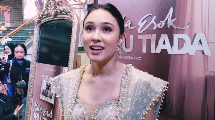 Lulu Tobing, Foto/Isitmewa