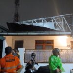 Kondisi rumah warga yang tertimoa atap di Pasir Kuda Bogor, Foto/Isitmewa