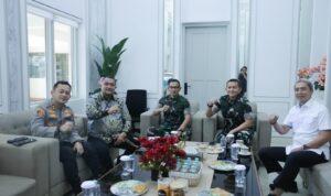 Bupati Bogor, Rudy Susmanto, mengikuti kegiatan Rapat Koordinasi Teknis (Rakornis) TMMD ke-128 Tahun 2026 bersama Danrem 061/Suryakancana, Brigjen TNI Thomas Rajunio, Foto/Diskominfo Kabuapten Bogor Bupati Bogor, Rudy Susmanto, mengikuti kegiatan Rapat Koordinasi Teknis (Rakornis) TMMD ke-128 Tahun 2026 bersama Danrem 061/Suryakancana, Brigjen TNI Thomas Rajunio, Foto/Diskominfo Kabuapten Bogor