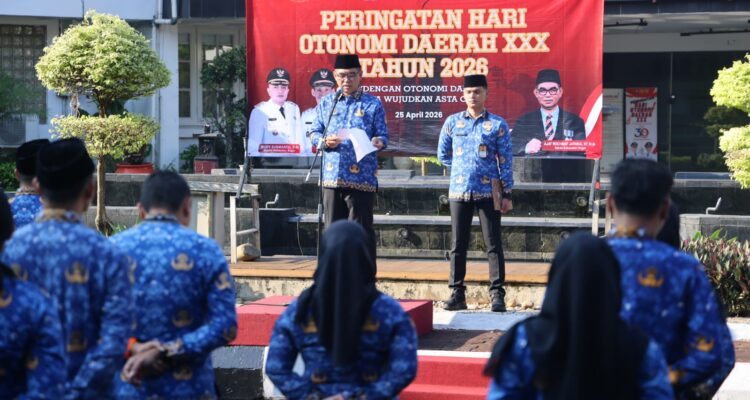 Sekretaris Daerah (Sekda) Kabupaten Bogor, Ajat Rochmat Jatnika memimpin Upacara Peringatan Hari Otonomi Daerah ke-30 Tahun 2026, Foto/Diskominfo Kabupaten Bogor