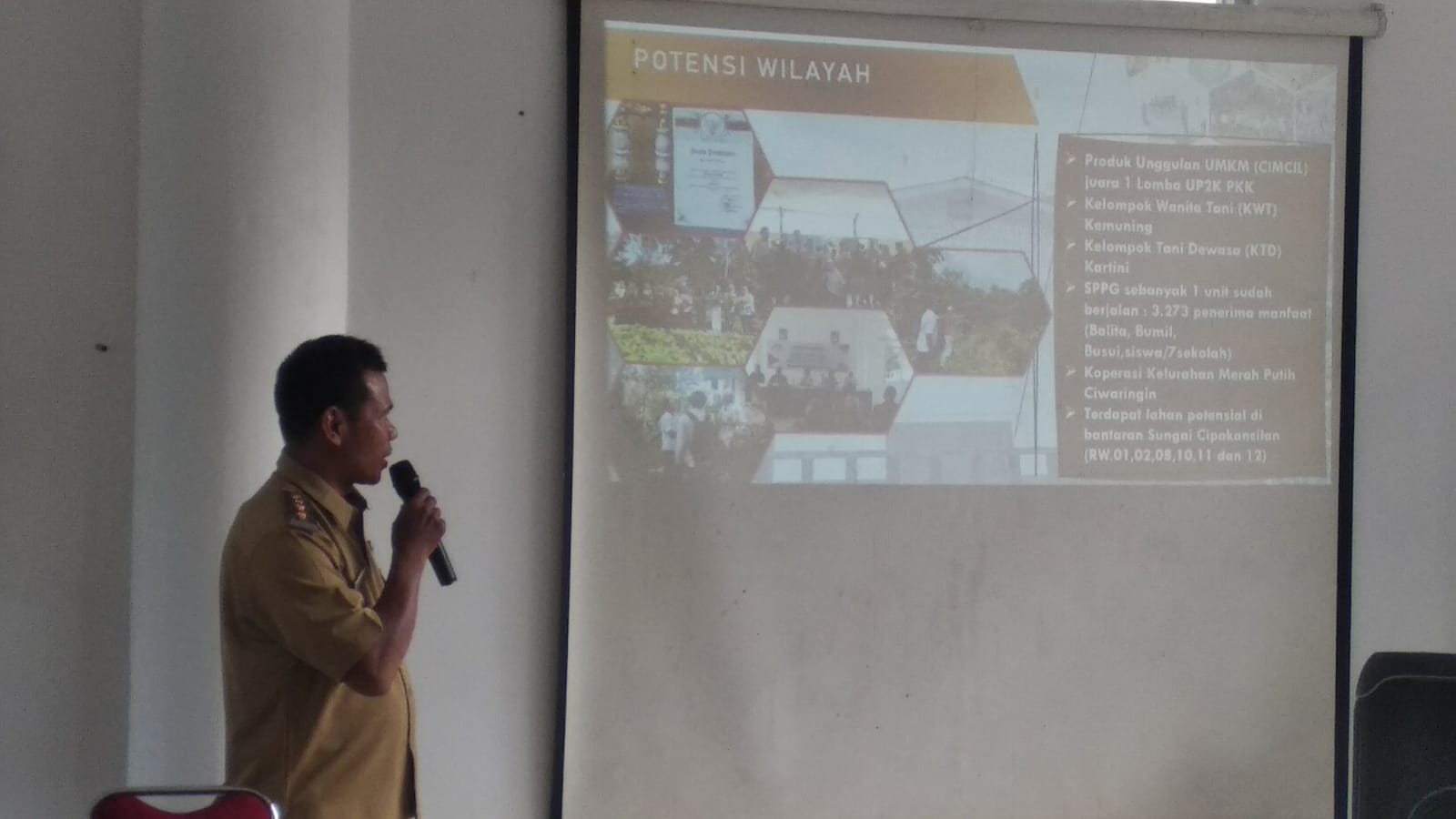 Lurah Ciwaringin, Adi Suryana, Foto/Maya Melina