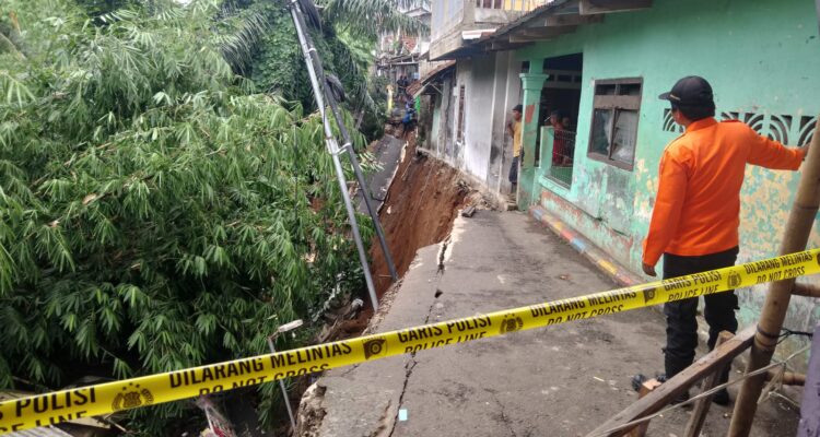 Kondisi longsor di Paledang Bogor, Foto/Isitmewa