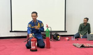 Dalam rangka mencegah dan menanggulangi bencana kebakaran BRI Cabang Bekasi Harapan Indah gelar sosialisasi penanggulangan bersama Damkar, Foto/Istimewa