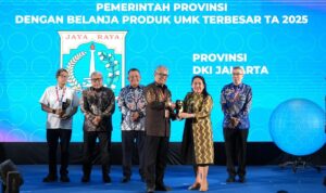 Pemberian enghargaan sebagai Pemerintah Provinsi dengan Nilai Transaksi Usaha Mikro Kecil (UMK) Terbesar Tahun Anggaran 2025., Foto/Isitimewa