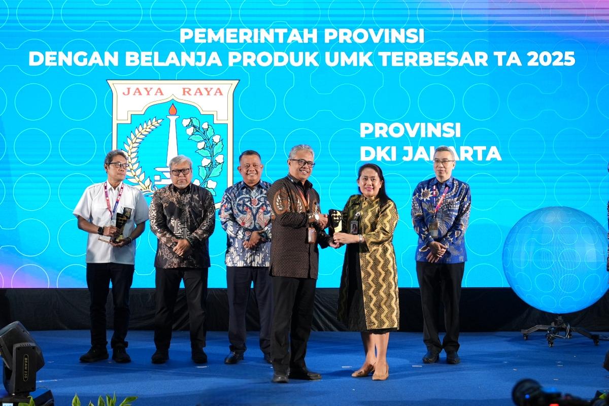 Pemberian enghargaan sebagai Pemerintah Provinsi dengan Nilai Transaksi Usaha Mikro Kecil (UMK) Terbesar Tahun Anggaran 2025., Foto/Isitimewa