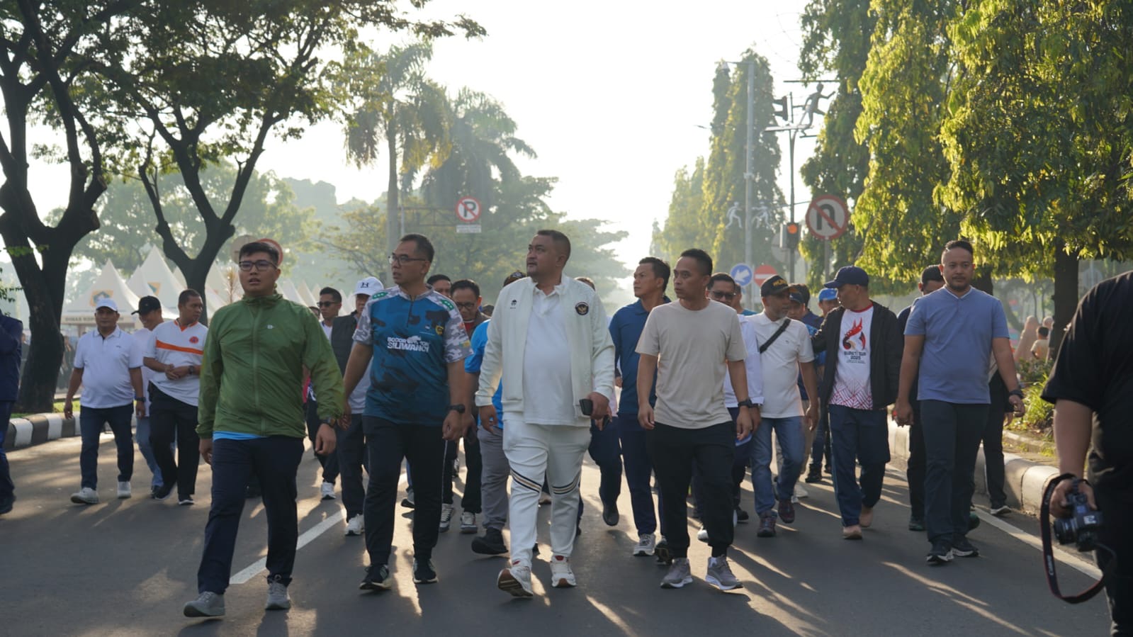 Bupati Bogor, Rudy Susmanto saat berolahraga di CFD Cibinong, Foto/Diskominfo Kabupaten Bogor