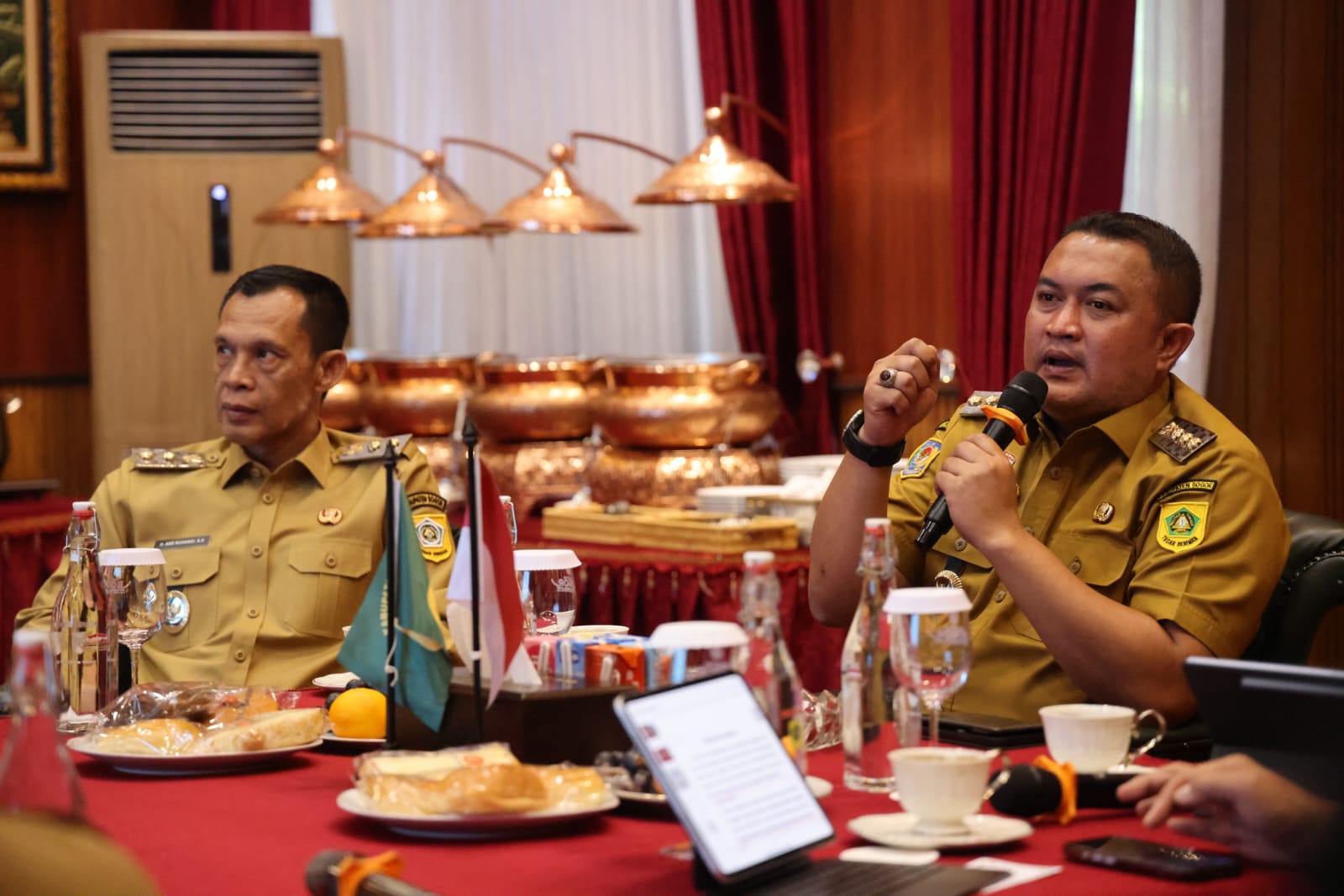 Bupati dan Wakil Bupati Bogor, Rudy Susmanto dan Jaro Ade, Foto/Diskominfo Kabupaten Bogor
