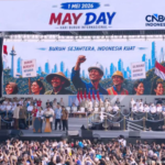 Presiden Prabowo Subianto menghadiri langsung peringatan Hari Buruh Internasional (May Day) bersama ribuan pekerja di Lapangan Silang Monumen Nasional (Monas), Jakarta, Foto/Isitmewa