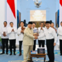 Presiden Prabowo Subianto menerima Komisi Percepatan Reformasi Polri (KPRP) di Istana Merdeka, Jakarta, pada Selasa, 5 Mei 2026. Foto: BPMI Setpres/Laily Rachev