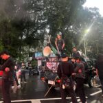 HMI MPO Bogor saat melakukan aksi Unjuk rasa di Istana Bogor, Foto/Adi Wirman